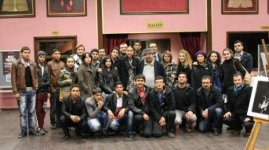 Ko-mek&rsquo;ten Kursiyerlerine Tiyatro Şenliği