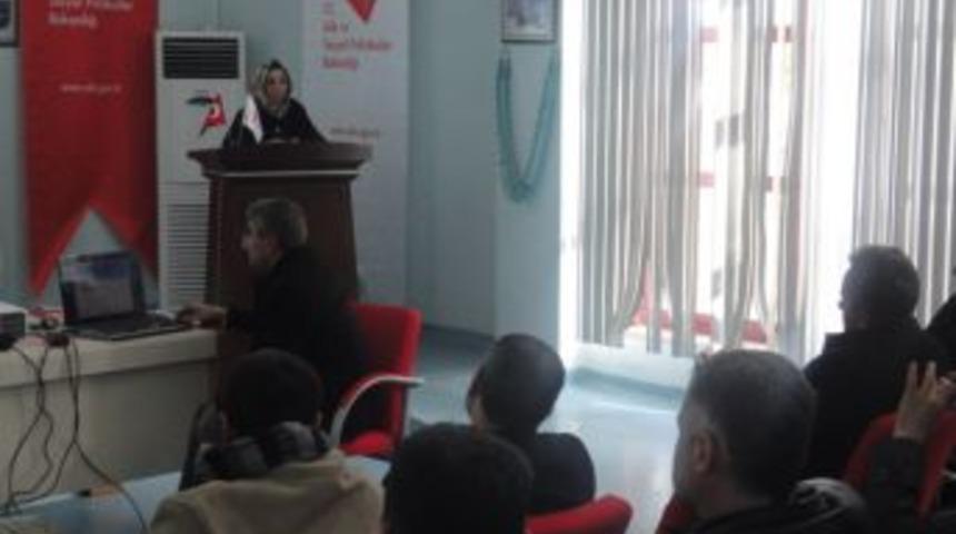 Batman Aile Ve Sosyal Politikalar M&uuml;d&uuml;rl&uuml;ğ&uuml; G&ouml;n&uuml;ll&uuml; Derneklerle Bir Araya Geldi