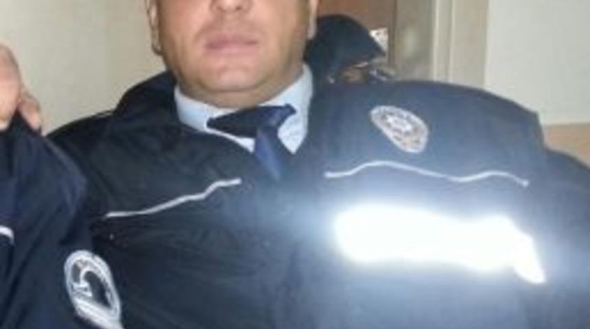 Evinde Kalp Krizi Ge&ccedil;iren Polis Hayatını Kaybetti