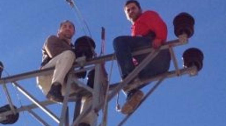 Dicle Edaş Arıza Ekipleri Doğa Şartlarına Meydan Okuyor