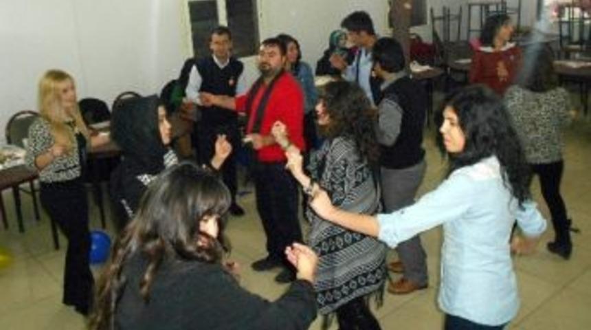 D&uuml;nya G&ouml;n&uuml;ll&uuml;ler G&uuml;n&uuml;