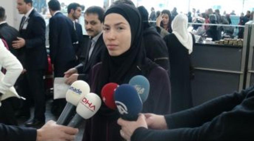 Sanat&ccedil;ı Kafilesi, Umre I&ccedil;in Havalimanında Buluştu