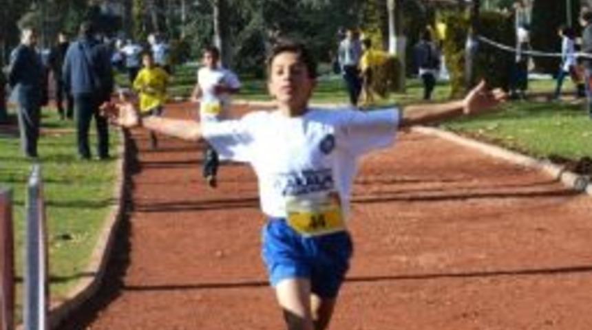 Gaziantep&rsquo;in D&uuml;şman Işgalinden Kurtuluş G&uuml;n&uuml; Spor Turnuvaları Ile Kutlanıyor