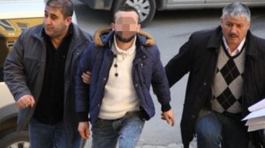 Samsun'da Bı&ccedil;aklı Saldırı: 3 Yaralı