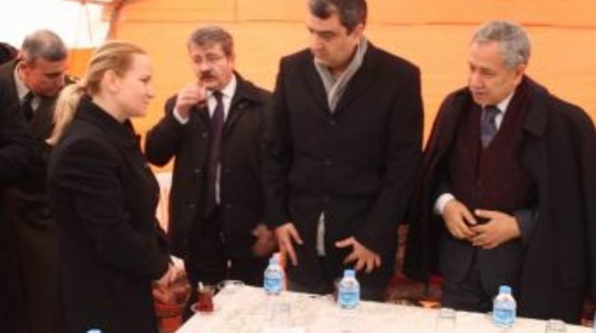 Başbakan Yardımcısı B&uuml;lent Arın&ccedil; Taziye İ&ccedil;in Kırşehir&rsquo;e Geldi