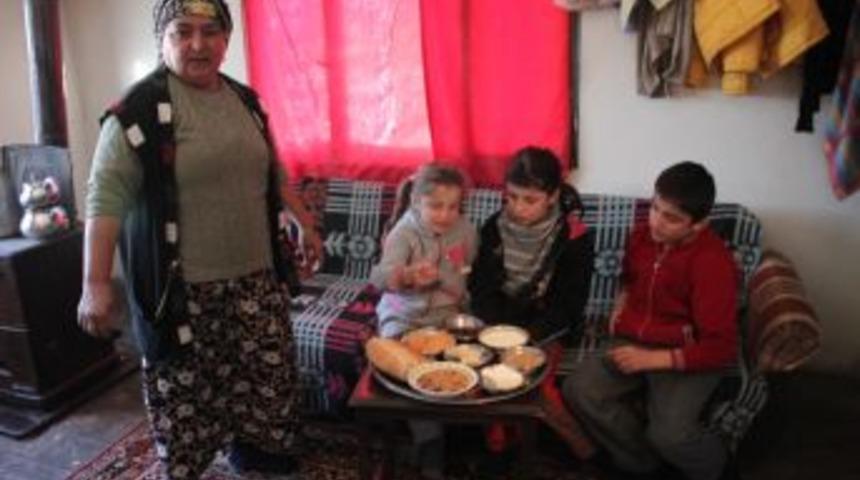 T&uuml;rk&ouml;z Ailesi Yardım Bekliyor