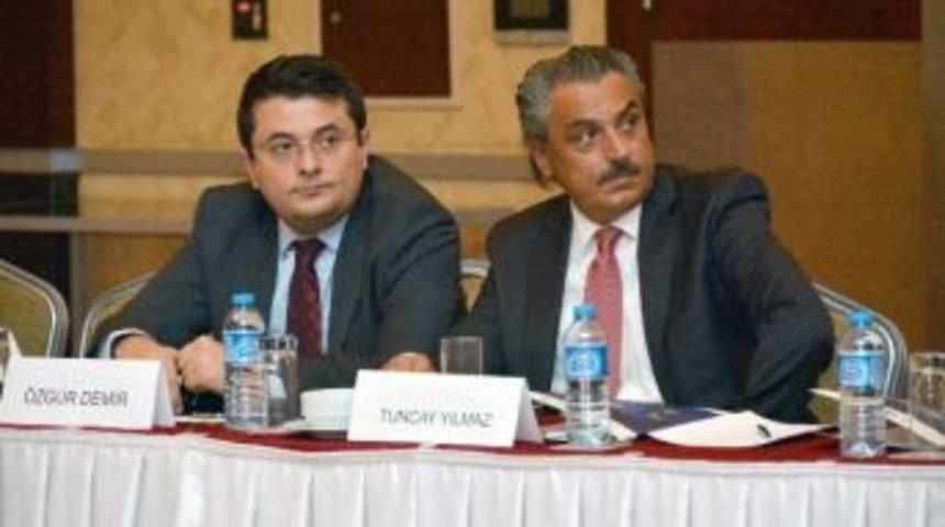 Av. Yılmaz, &ldquo;yargı Ve Temel Haklar&rdquo; &Ccedil;alıştayına Katıldı