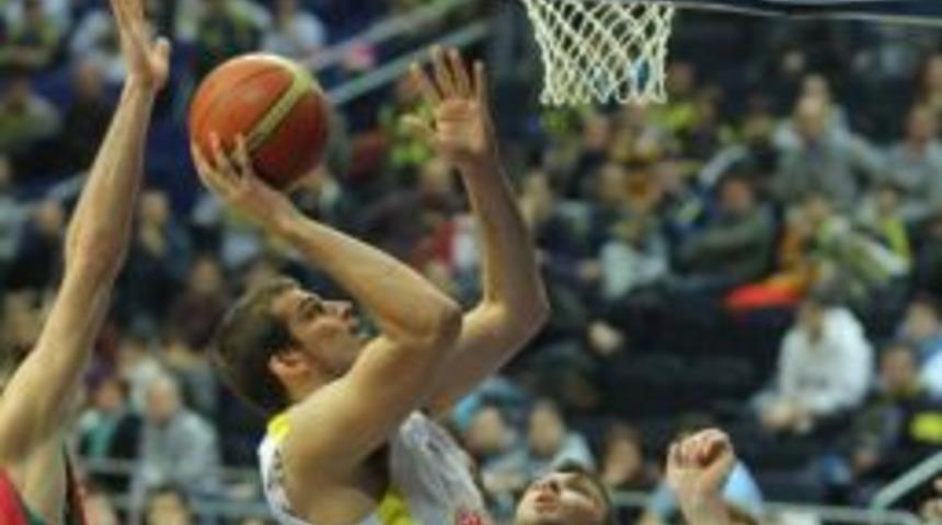 Fenerbah&ccedil;e &Uuml;lker, Pınar Karşıyaka'ya Evinde 76-66 Kaybetti