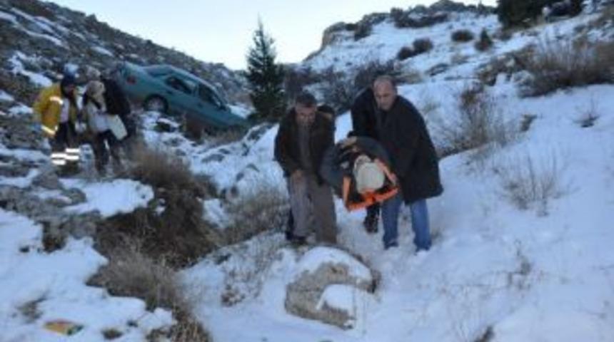 Konya&rsquo;da Otomobil U&ccedil;uruma U&ccedil;tu: 3 Yaralı