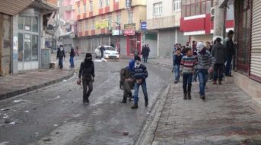 Şırnak’ta Polisten Yüzü Maskeli Gruba Müdahale