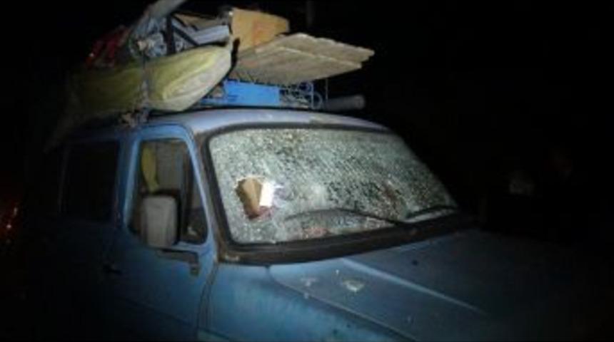 Gen&ccedil; Adam, Sevdiği Kızın Kullandığı Minib&uuml;se Kurşun Yağdırdı