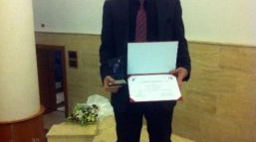 Fen Fak&uuml;ltesi &ldquo;parlar Vakfı Araştırma Teşvik &Ouml;d&uuml;l&uuml;&rsquo;n&uuml;&rdquo; Aldı