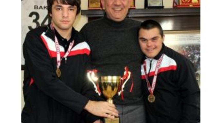 &Ouml;zel Sporcular T&uuml;rkiye Bocce Şampiyonları, Hacıcaferoğlu&rsquo;nu Ziyaret Etti