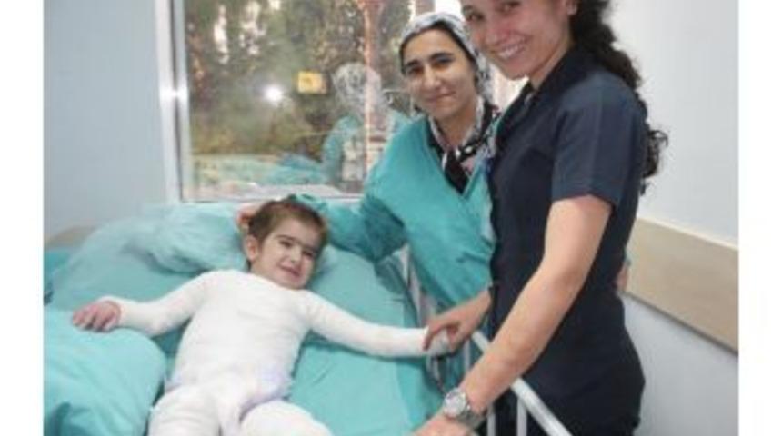 Mısır Kazanının Altında Kalarak Yanan &Ccedil;ocuk Iyileşiyor