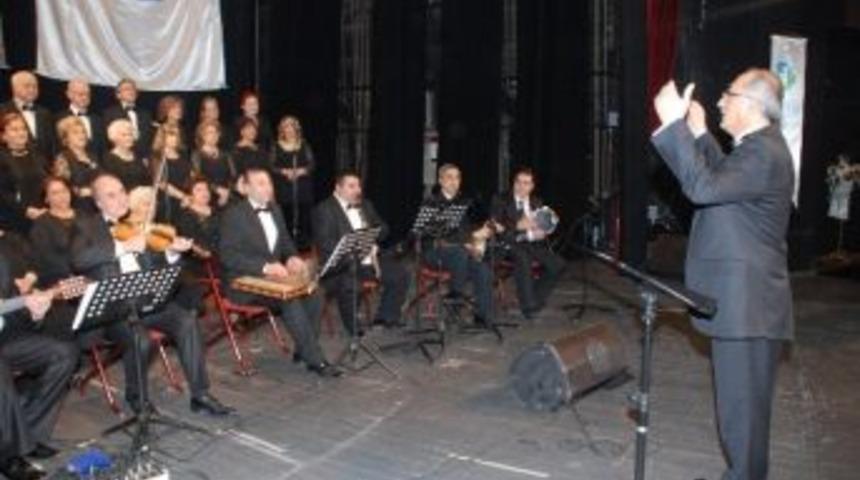 Emeklilerden T&uuml;rk Sanat M&uuml;ziği Konseri