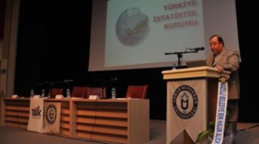 Ad&uuml;&rsquo;de 'istatistiki Veriler' Konulu Konferans D&uuml;zenlendi