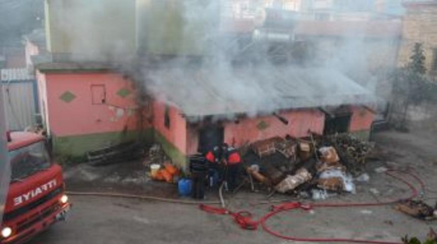 Kozan Şehir Hamamı&rsquo;nda Yangın