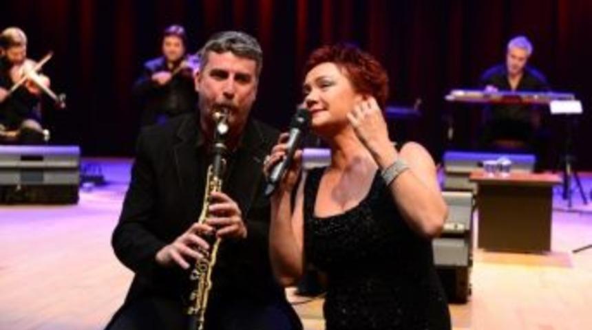 Beylikd&uuml;z&uuml;, Nağmelerle Coştu