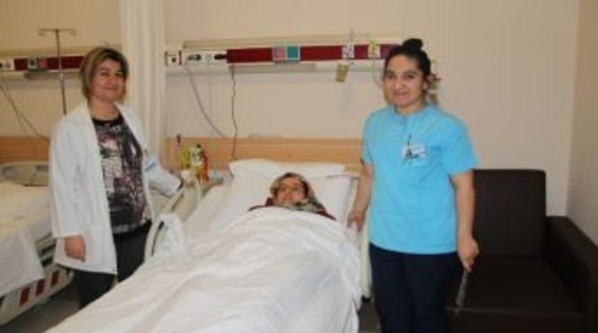 Mide Ağrısı Zanneti Ama Rahminde B&uuml;y&uuml;k Bir Kitle &Ccedil;ıktı