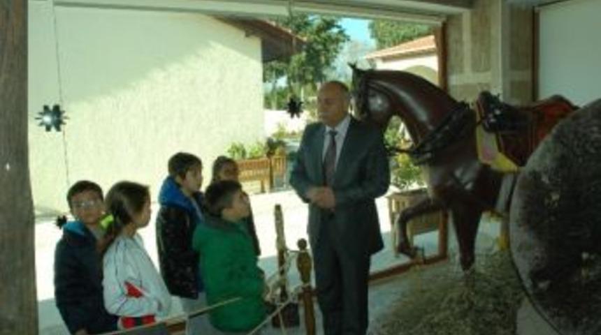 Öğrenciler Evrenseki Kültür Evi’ni Gezdi