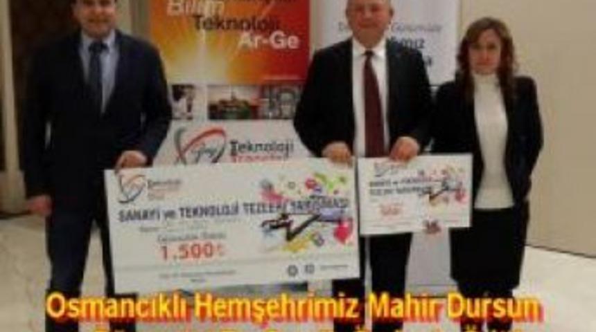 Do&ccedil;. Dr. Mahir Dursun ve &Ouml;ğrencisi Dr. Semih &Ouml;zdan'a &Ouml;d&uuml;l
