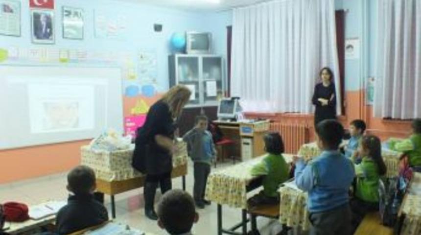 K&uuml;&ccedil;&uuml;k &Ouml;ğrencilere diş Eğitimi verildi