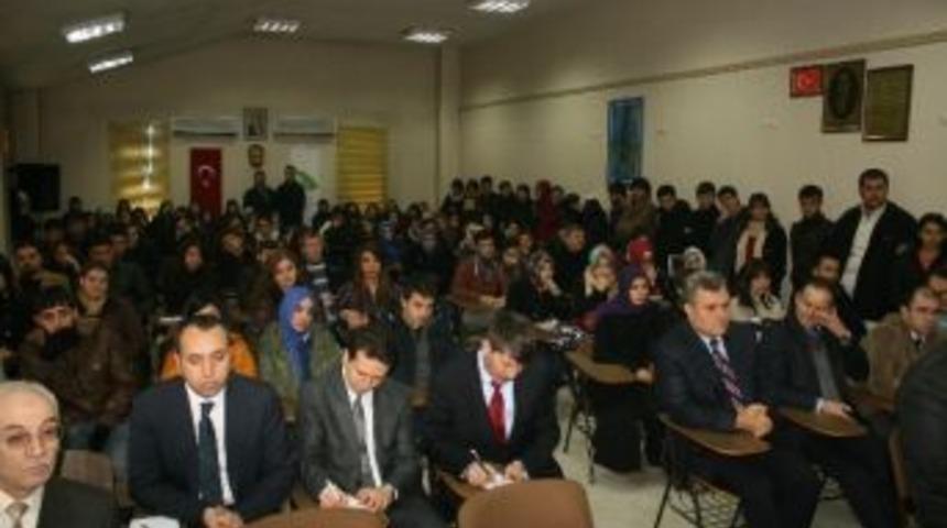 Vali Su&rsquo;dan Gen&ccedil;lere Mesleğinizi Sevin Tevsiyesi