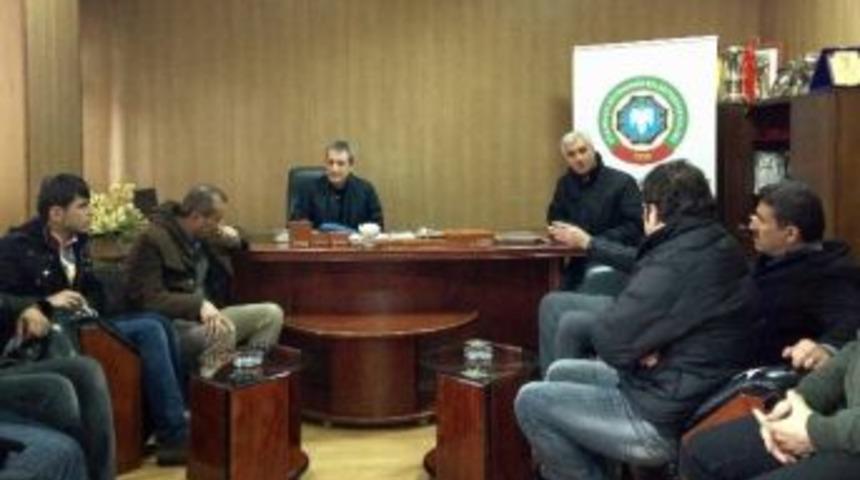 Iraklı Gazetecilere Taraftar Forması