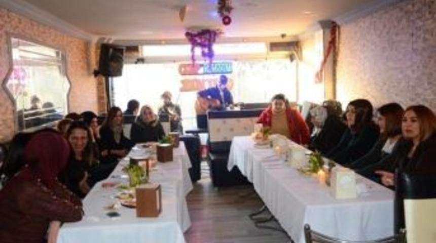 Sağlık-sen Paramedikler G&uuml;n&uuml;n&uuml; Kutladı