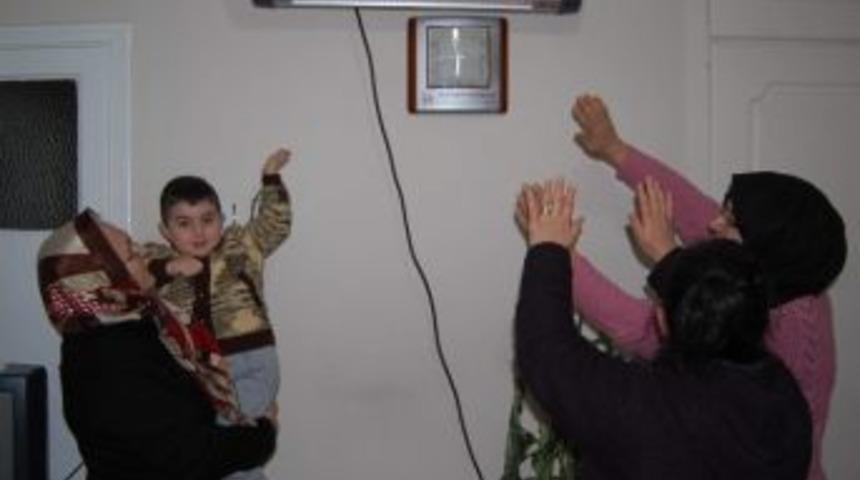 Varlık İ&ccedil;inde Yokluk &Ccedil;ekiyorlar