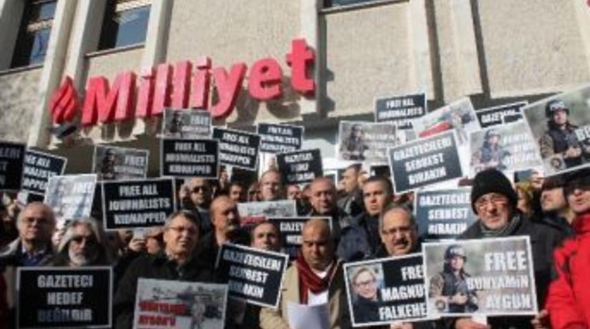 Suriye&rsquo;de Tutsak Bulunan Gazeteci B&uuml;nyamin Ayg&uuml;n&rsquo;e Meslektaşlarından Destek