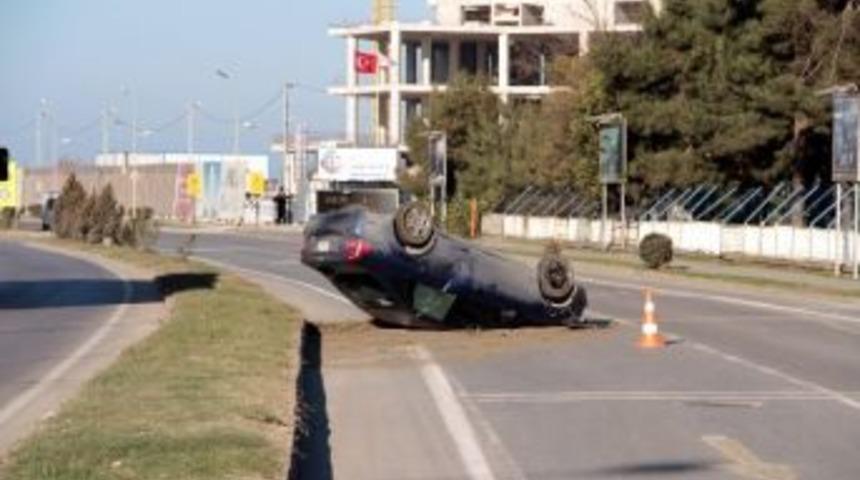 Otomobil Takla Attı