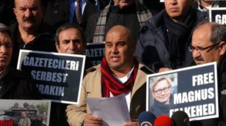 Başkent'teki Gazeteciler, Ayg&uuml;n'&uuml;n Bırakılması I&ccedil;in Eylem Yaptı