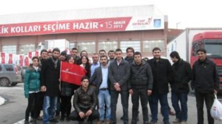 Chp&rsquo;li Gen&ccedil;ler Adaylarının Arkasında