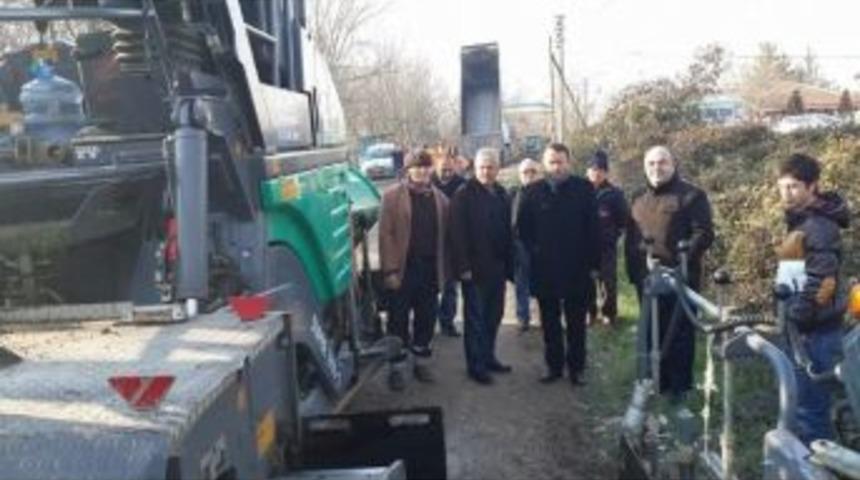 Kartepe Kirazoğlu Mahallesinde Asfalt &Ccedil;alışması