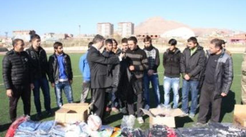 Ergani Gen&ccedil;lerbirliği&rsquo;ne Malzeme Desteği