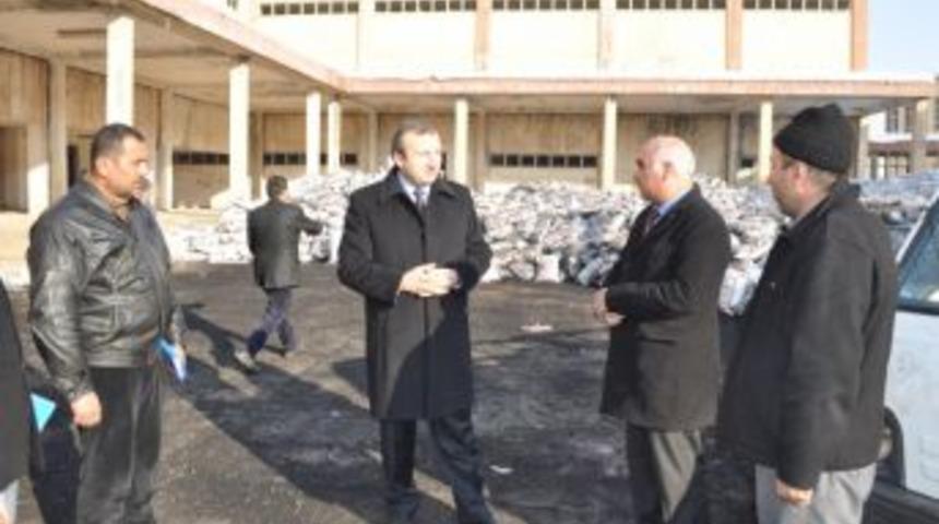 Kurtalan'da Binlerce Kişiye K&ouml;m&uuml;r Yardımı Yapıldı