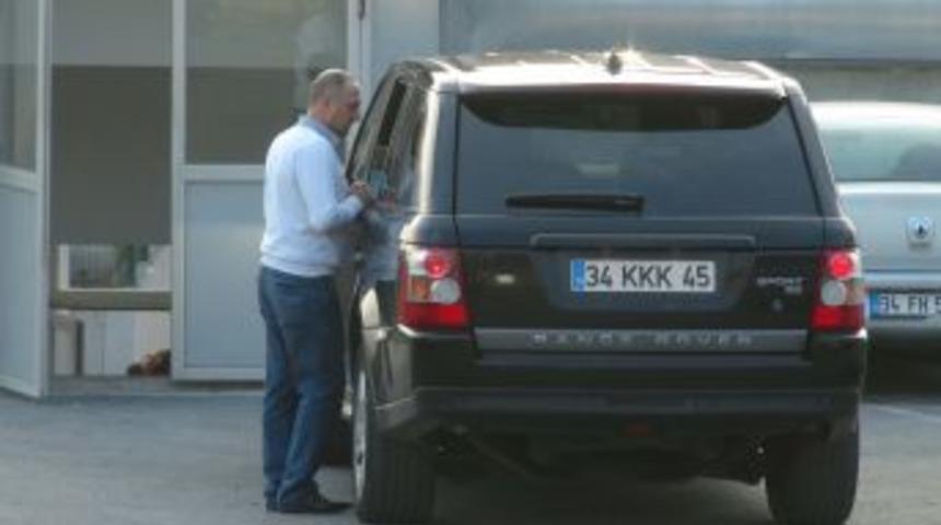 Ebru G&uuml;ndeş, Eşi I&ccedil;in Cezaevine Geldi