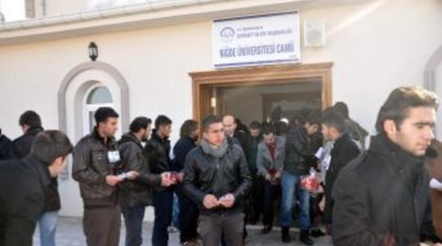 Vefat Eden &Uuml;niversite &Ouml;ğrencileri İ&ccedil;in Mevlit Okutuldu