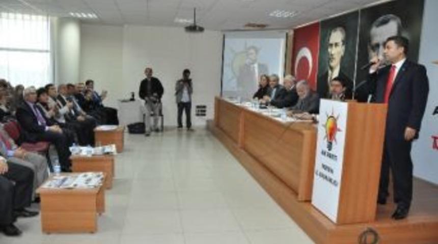 Sever Partilileriyle Buluştu