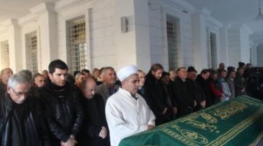 Yaşar Kaplan Hayatını Kaybetti