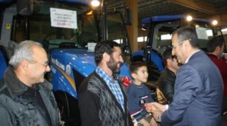 Tkdk&rsquo;dan 50 &Ccedil;ift&ccedil;iye Trakt&ouml;r