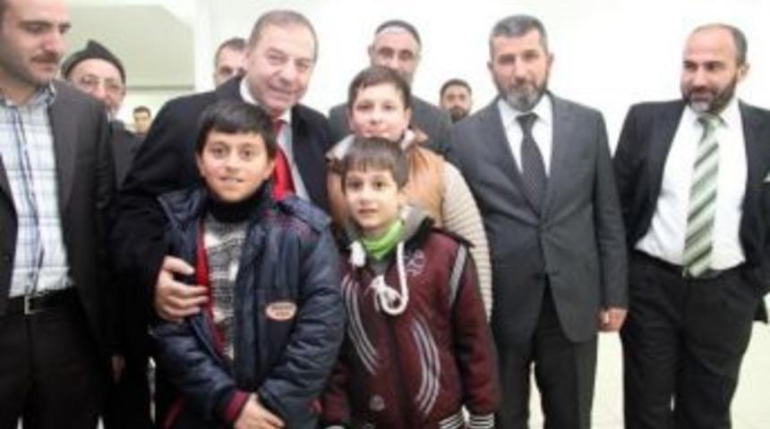 Başkan Kadıoğlu, Semerkand Vakfı Y&ouml;neticileriyle Buluştu