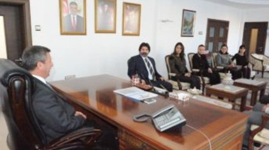 Kütahya Mimarlar Odası'nın Yeni Yönetim Kurulu Vali'yi Ziyaret Etti