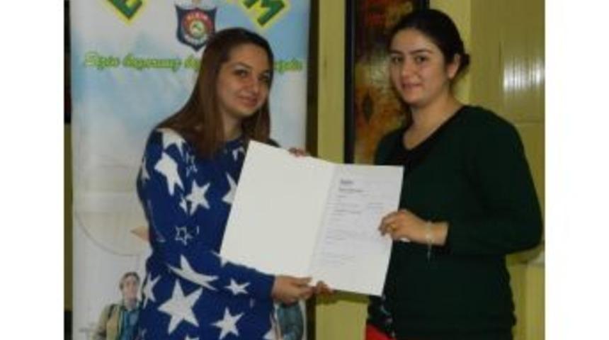 Elbim Kursiyerleri Aile Birleşim Sertifikasını Aldı