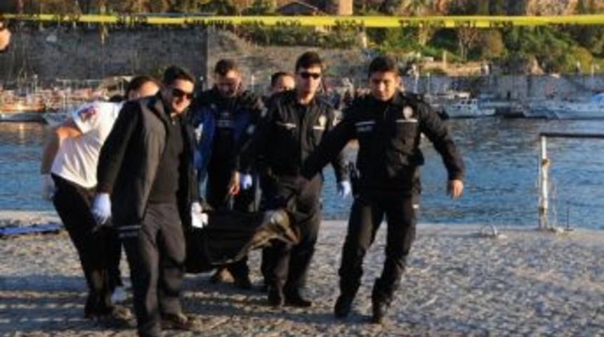 Falezlerde Erkek Cesedi Bulundu