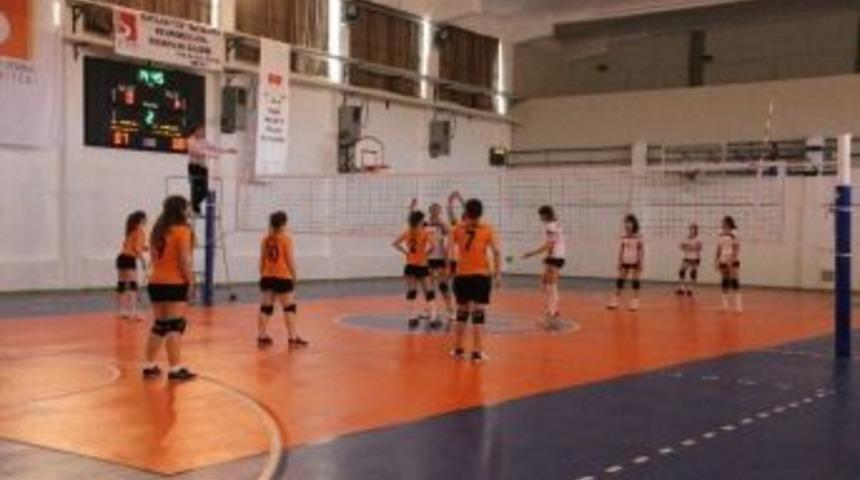 T&uuml;rkiye &Uuml;niversite Sporları Federasyonu 2&rsquo;inci Lig Ma&ccedil;ları Devam Ediyor