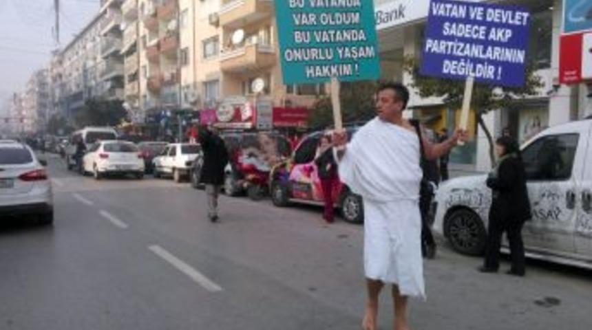 İhramlı, Yalın Ayaklı Protesto