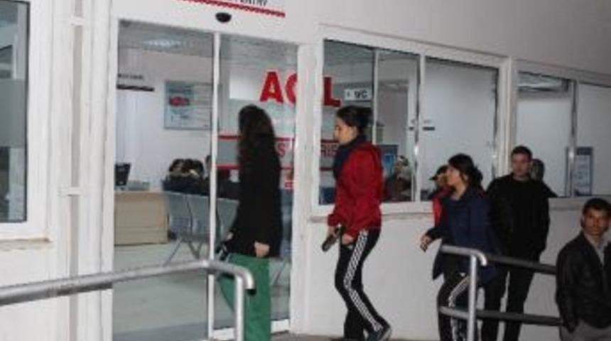 Marmaris'te Y&uuml;zlerce Kişi Gıdadan Zehirlendi