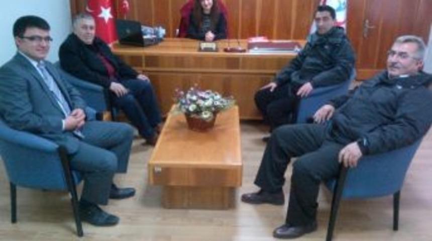 Ak Parti İl&ccedil;e Teşkiltından Toplum Sağlığı&rsquo;na Ziyaret